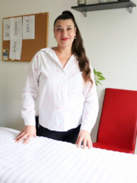 Portrait von Liliana mit Massageliege - mobile Massage in 8500 Frauenfeld