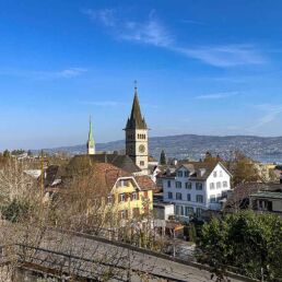 Massagekurier - Massage W&auml;denswil - Blick auf die Stadt W&auml;denswil